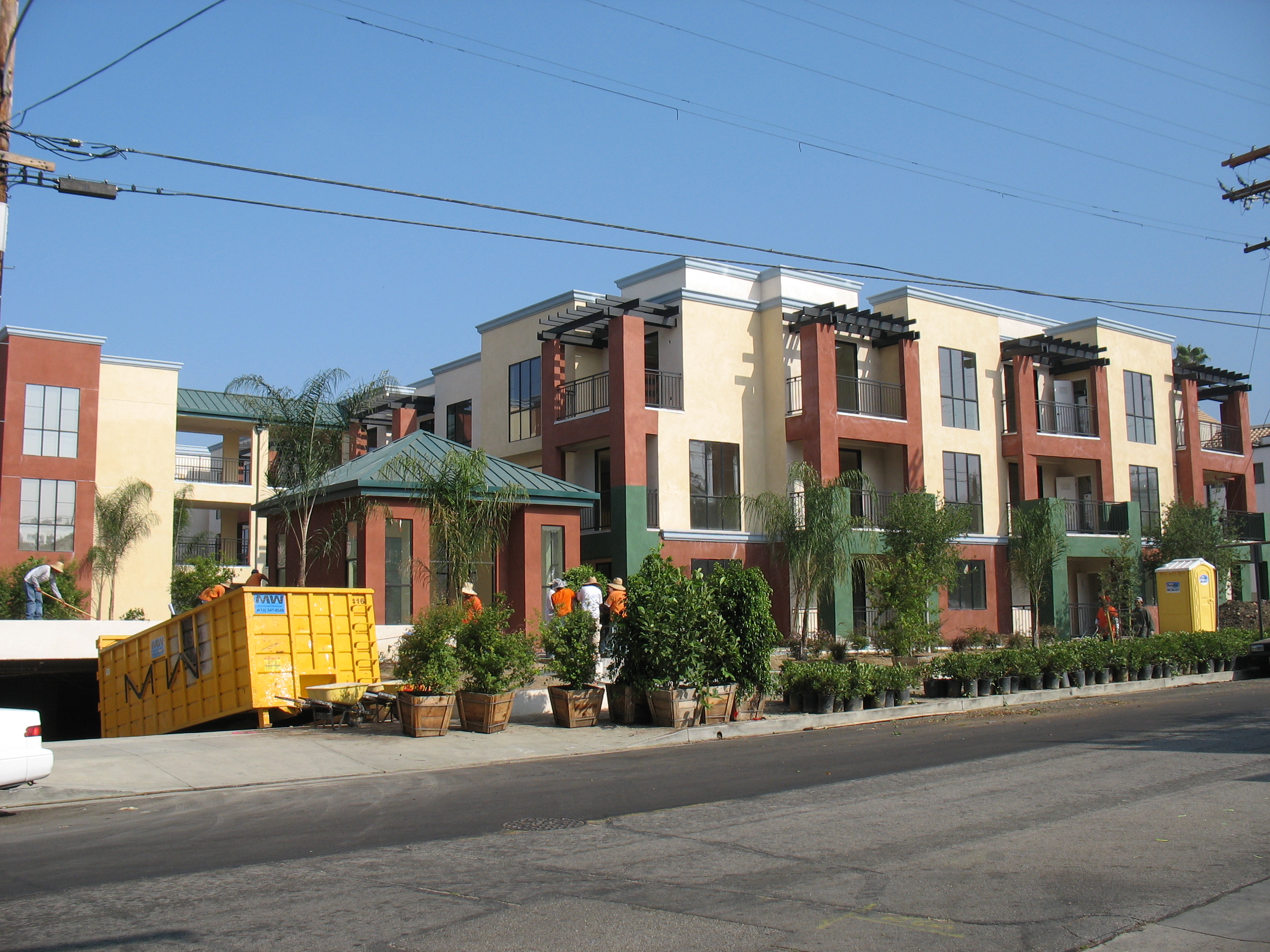 Aluminum Milgard 35 Unit Project In Glendale CA 