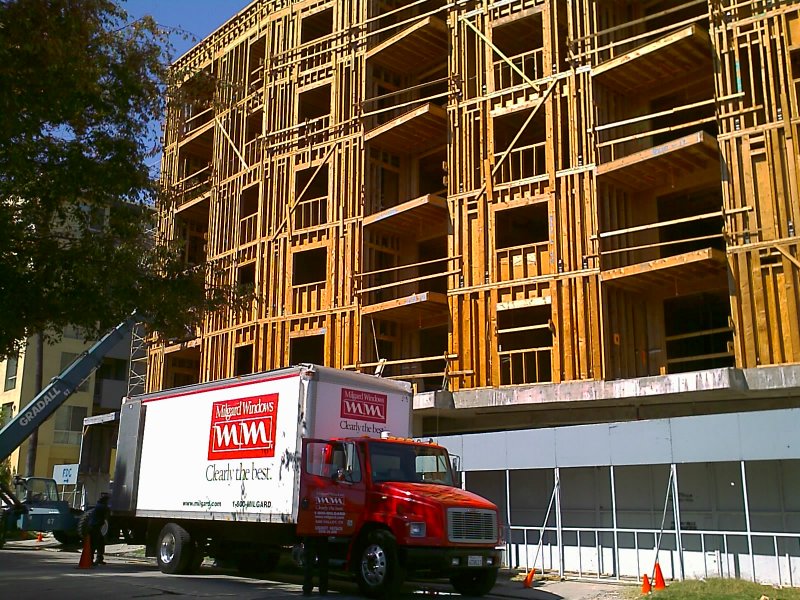 350-units-north-hollywood-milgard-aluminum