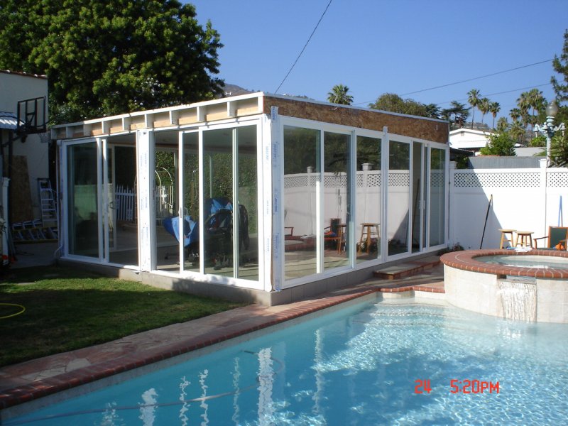 patio-sourounded-sliding-door-milgard-3paneldoors